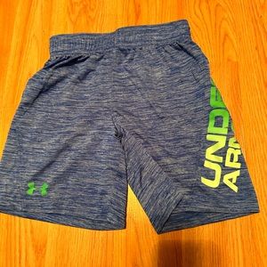Boys size 5 Under Armour shorts